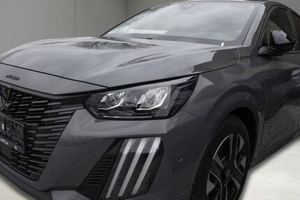 Peugeot 208 9.990 km 23.490 € Bochum 44801