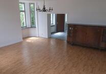 Stilvoll wohnen im Altbau – Großzügige 3,5-Zimmer-Wohnung mit Cha