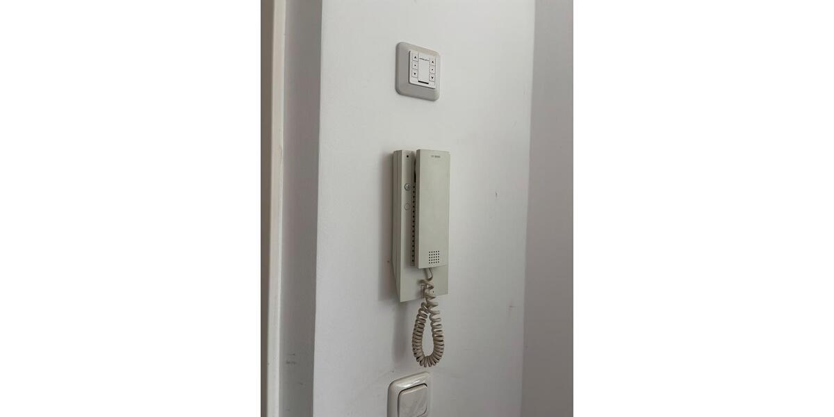 Dachgeschoßwohnung Essen Stadtbezirk VI - 1 Zimmer, 40 m&sup2;, 420&euro; | Angebot:26407189