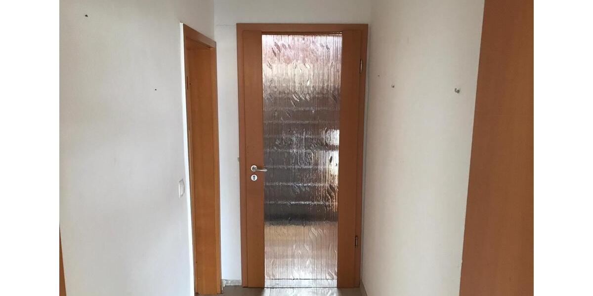 Altbauwohnung 3,5 Zimmer im Zentrum von Dinslaken-Hiesfeld 3.5 zimmer