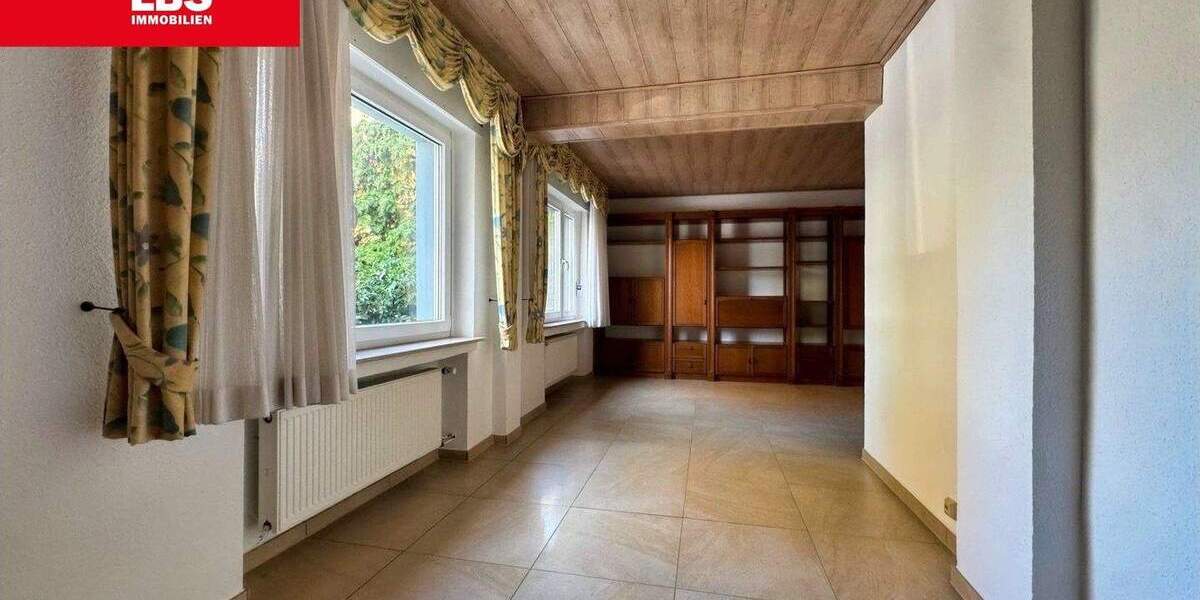 Erdgeschosswohnung mit Wintergarten, Garten und Garage in Dorsten-Feldmark 2 zimmer