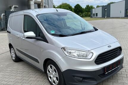 Ford Transit Courier 166.000 km 6.100 € Gladbeck 45966