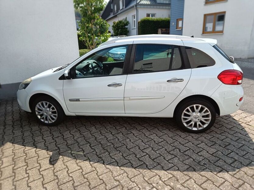 Clio