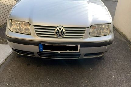 VW Bora 136.750 km 2.550 &euro; Wuppertal 42111