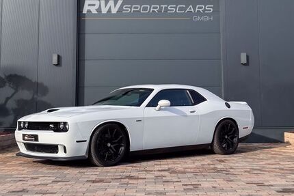 Dodge Challenger 73.000 km 32.900 &euro; Olfen 59399