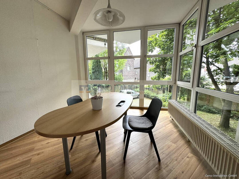 Büro-Praxisfläche im Essener Süden!