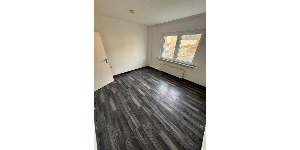 Erdgeschoßwohnung Castrop-Rauxel Bladenhorst - 3 Zimmer, 77 m&sup2;, 700&euro; | Angebot:25330947