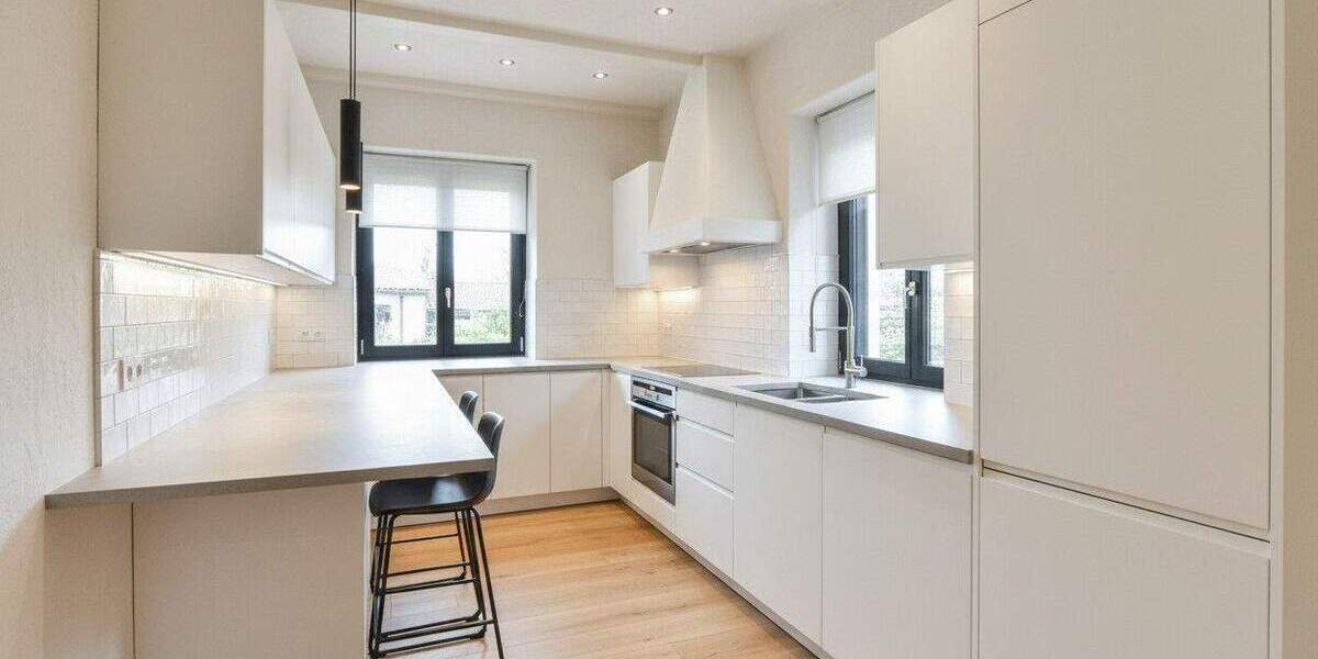 Split-Level-Haus mit großem Potenzial in Duisburg-Huckingen - Energieeffizienzklasse D 4 zimmer