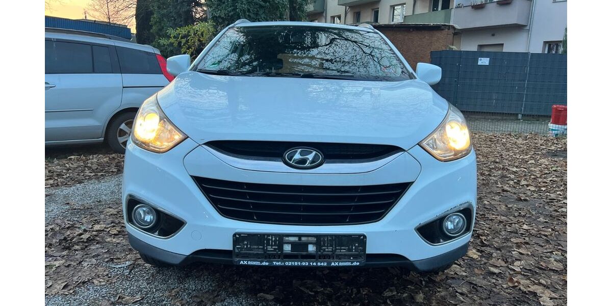 Hyundai ix35 169.000 km 5.990 &euro; Duisburg 47138
