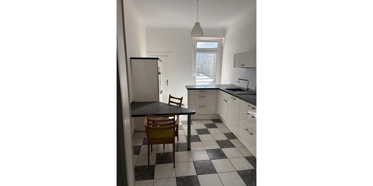 Etagenwohnung Schwelm - 5 Zimmer, 120 m&sup2;, 1.000&euro; | Angebot:26150957