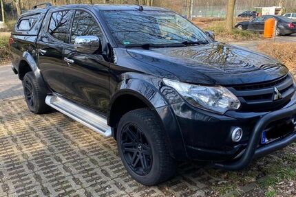 Mitsubishi L200 219.000 km 14.500 &euro; Dinslaken 46537