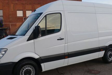 Mercedes-Benz Sprinter 276.689 km 10.950 &euro; Essen 45309