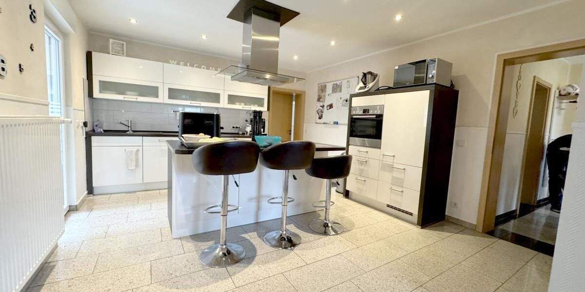 Einfamilienhaus Oberhausen Schwarze Heide - 7 Zimmer, 176 m&sup2;, 595.000&euro; | Angebot:25632282