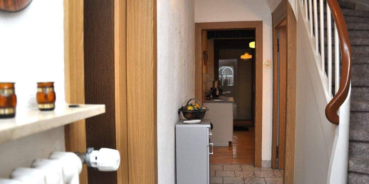 Reihenendhaus Duisburg Hochemmerich - 5 Zimmer, 87 m&sup2;, 249.000&euro; | Angebot:25390877