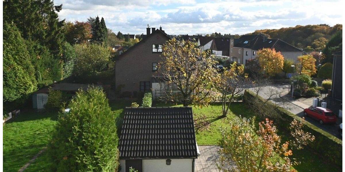 Charme trifft Saarn! Einseitig angebauter Altbau-Schatz auf tollem Grundstück 5 zimmer