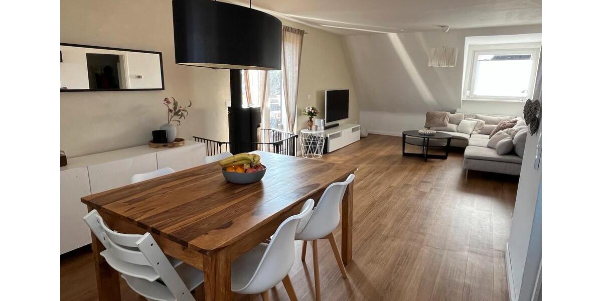 Dachgeschoßwohnung Essen Stadtbezirk IV - 4 Zimmer, 79 m&sup2;, 245.000&euro; | Angebot:25442261