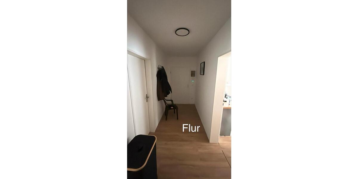 Etagenwohnung Duisburg Mittelmeiderich - 4 Zimmer, 93 m&sup2;, 1.150&euro; | Angebot:26400658