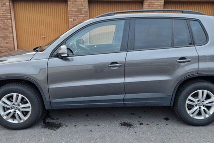 VW Tiguan 124.000 km 17.987 € Gelsenkirchen 45881