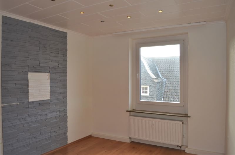 Großzügige AltbauWohnung mit Flair in der Wülfrather Innenstadt!