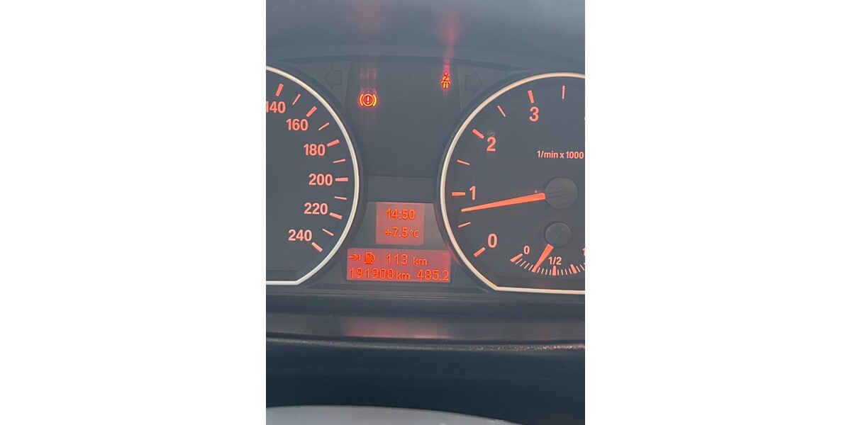 BMW 1er 193.000 km 3.299 € Wuppertal 42275