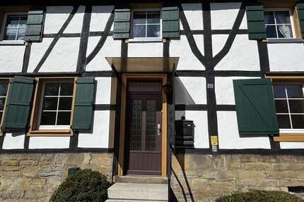 Haus zum Kaufen in Witten 240.000 € 128 m² 8 zimmer