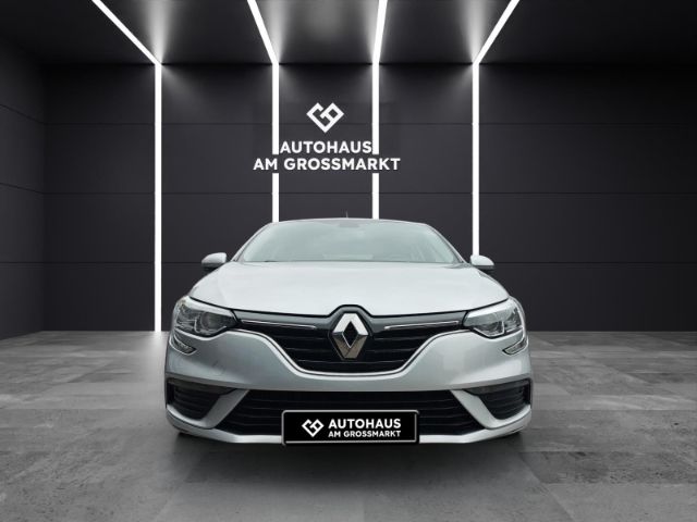 Renault Megane 88.195 km 10.570 &euro; Duisburg 47059