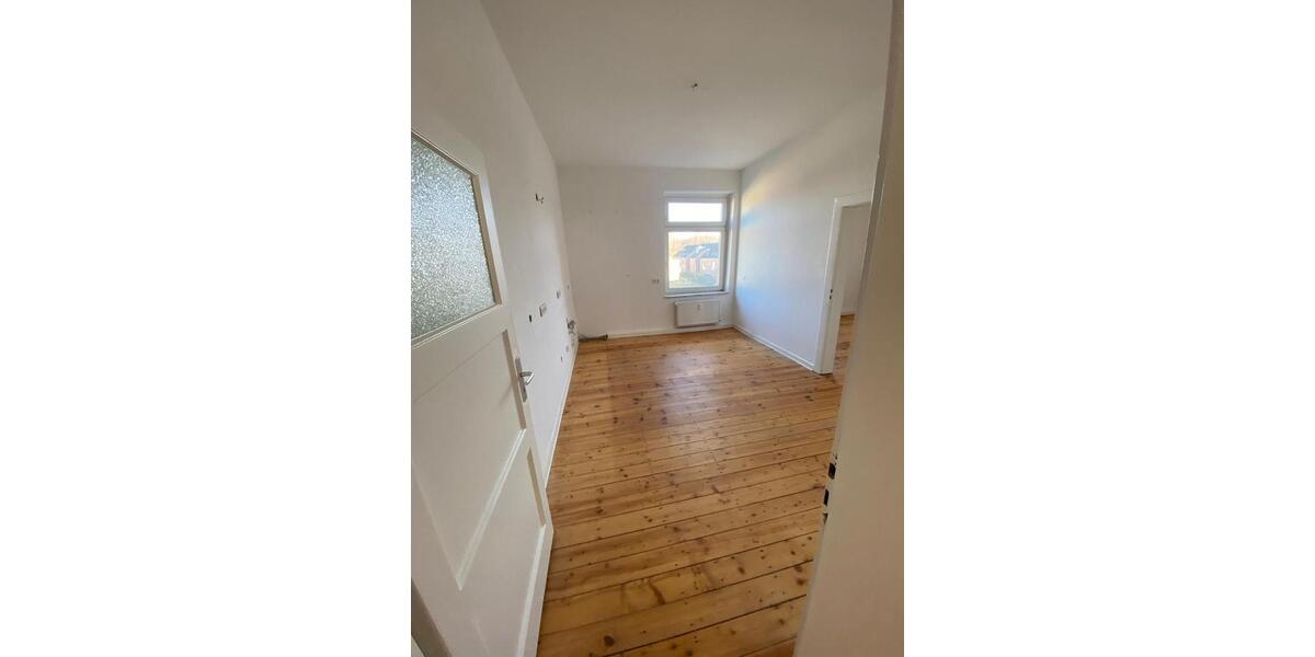 Etagenwohnung Essen Stadtbezirk VI - 3 Zimmer, 82 m&sup2;, 874&euro; | Angebot:26396193