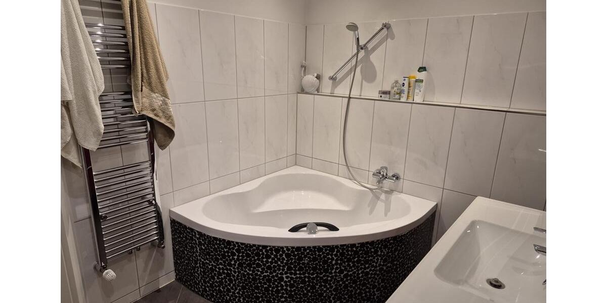 Erdgeschoßwohnung Wuppertal Sedansberg - 2 Zimmer, 65 m&sup2;, 150.000&euro; | Angebot:27416040