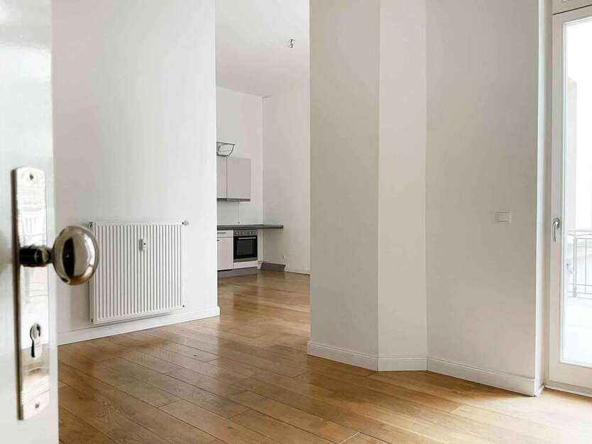 Wohnung zum Mieten in Halle 835 € 98.16 m²