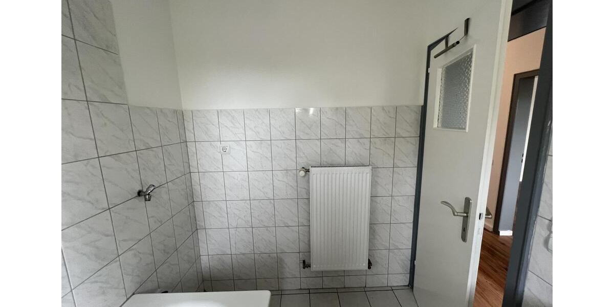 Dachgeschoßwohnung Hattingen - 2.5 Zimmer, 63 m&sup2;, 580&euro; | Angebot:25614451