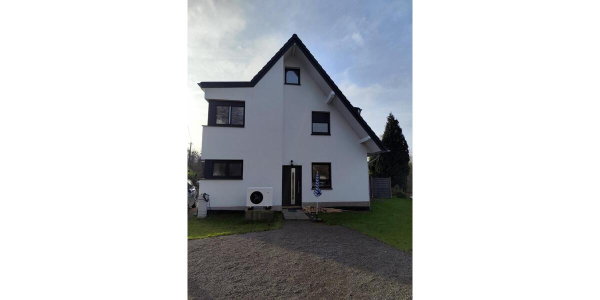 Neubau-Doppelhaushälfte mit 5,5 Zimmern in Essen-Überruhr-Hinsel 5.5 zimmer