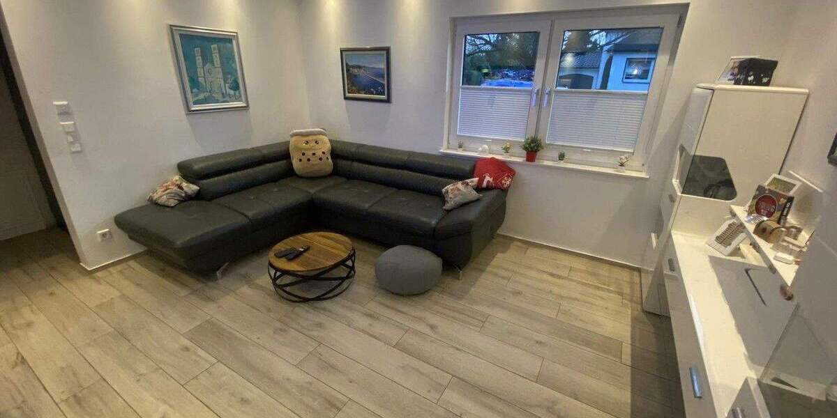 Doppelhaushälfte Duisburg Huckingen - 7 Zimmer, 120 m&sup2;, 599.000&euro; | Angebot:25087157