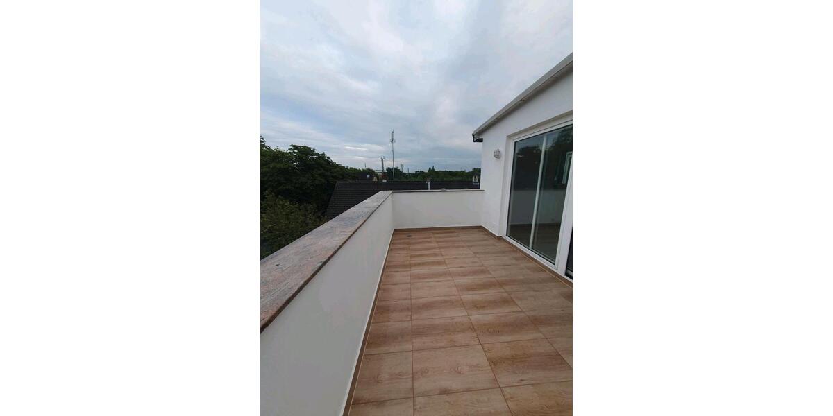 Dachgeschoßwohnung Gelsenkirchen - 2 Zimmer, 96 m&sup2;, 139.000&euro; | Angebot:25636925