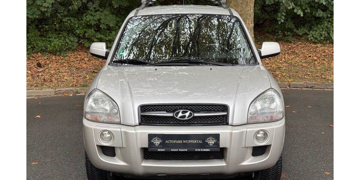 Hyundai TUCSON 184.000 km 4.499 &euro; Wuppertal 42283