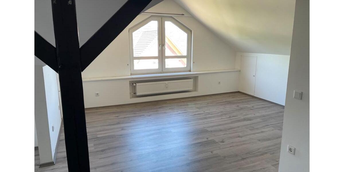 Dachgeschoßwohnung Herne Eickel - 2.5 Zimmer, 80 m&sup2;, 595&euro; | Angebot:26385461