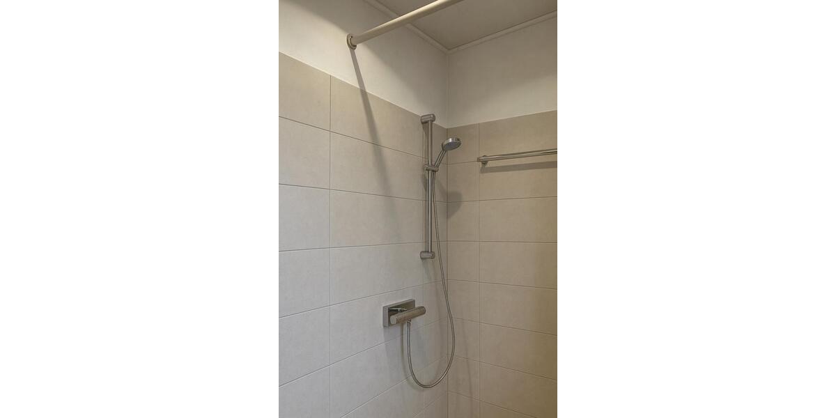 Haus 1-2 Fam. min Garage und Kaufgrund 4 zimmer