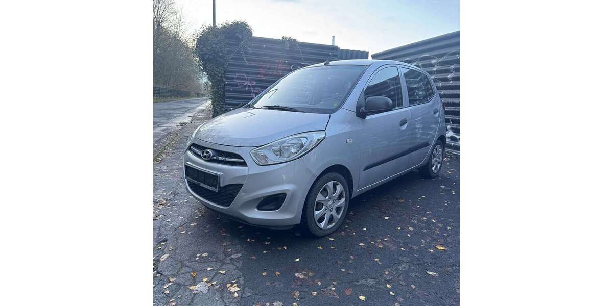 Hyundai i10 30.700 km 5.390 &euro; Dortmund 44137